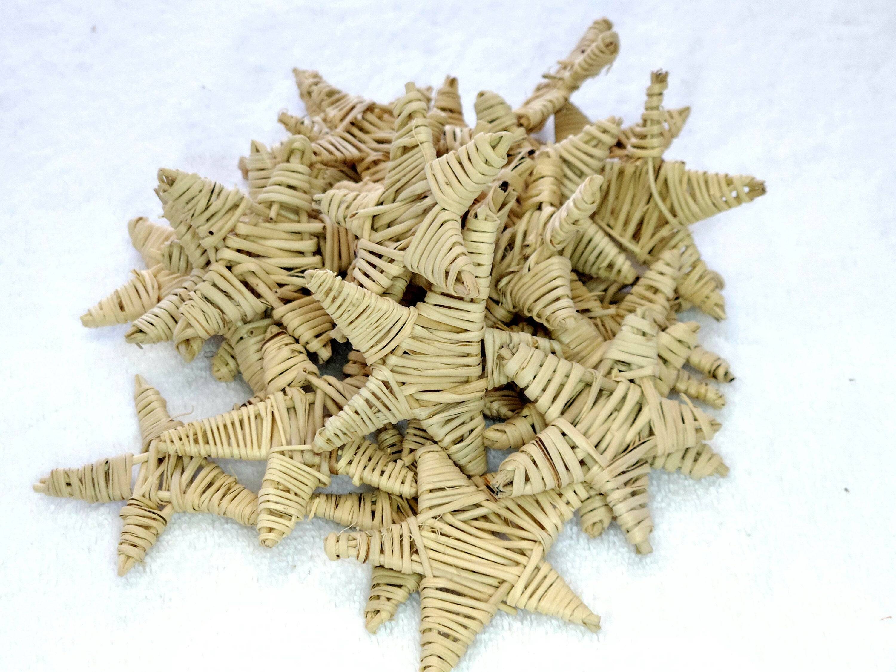 Small Vine Stars | Rabbit Toys | DIY Toys for Rabbits Part – A Bunny ...